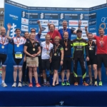 Gruppenbild auf dem Podium